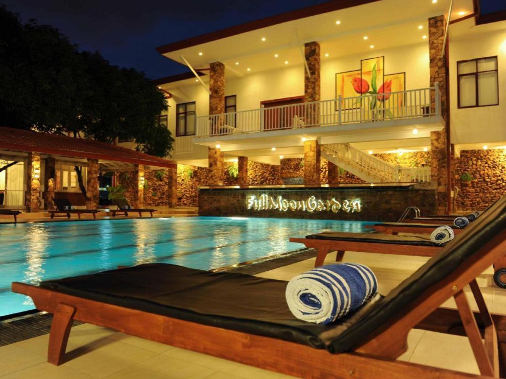 Full Moon Garden Hotel Negombo Exterior photo